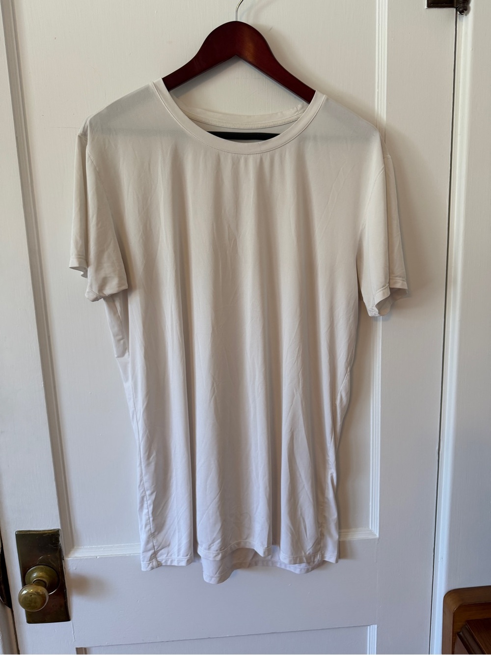 Uniqlo Airism Men's Crew Neck White Tee Large Comfy Athleisure Basic